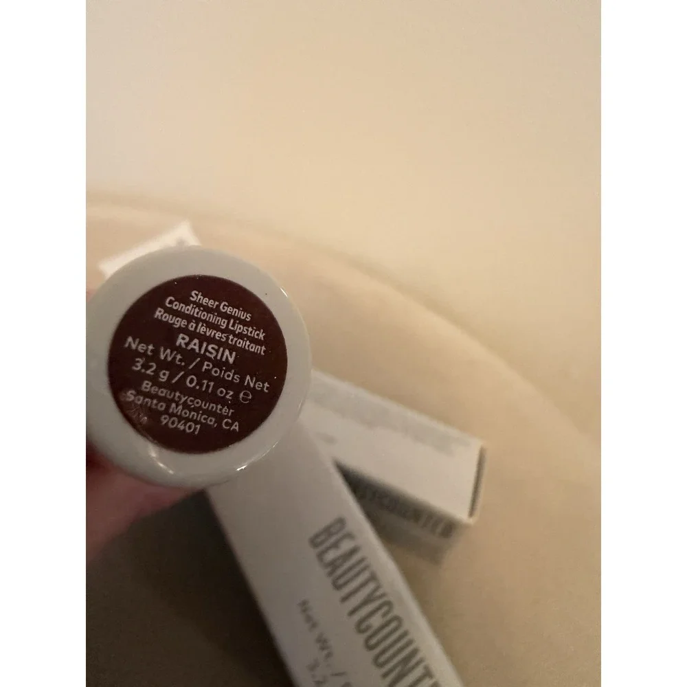 Beautycounter Sheer Genius Conditioning Lipstick in Shade Raisin‎ NIB